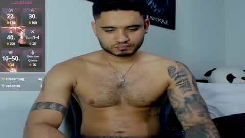 Snapshot of austintorres_ chatting on 02-13-25, 05:58 AustinTorres  online show from 02-13-25, 05:58