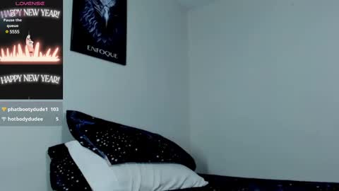 Snapshot of austintorres_ chatting on 02-20-25, 05:44 AustinTorres  online show from 02-20-25, 05:44