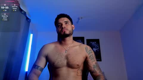 Snapshot of austintorres_ chatting on 10-18-25, 09:48 AustinTorres  online show from 10-18-25, 09:48