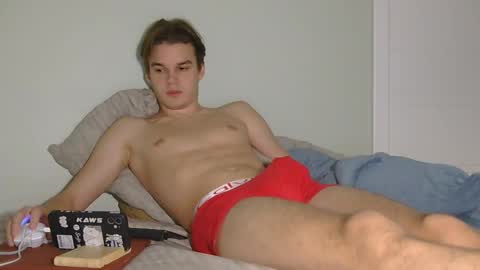 Snapshot of auston_r1ch chatting on 12-22-24, 10:47 Auston 3 online show from 12-22-24, 10:47