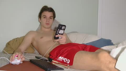 Snapshot of auston_r1ch chatting on 12-23-24, 11:39 Auston 3 online show from 12-23-24, 11:39