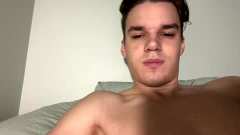 Snapshot of auston_r1ch chatting on 02-13-25, 04:11 Auston 3 online show from 02-13-25, 04:11