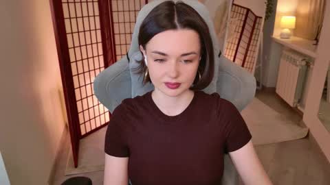 Ava online show from 11-18-25, 03:16