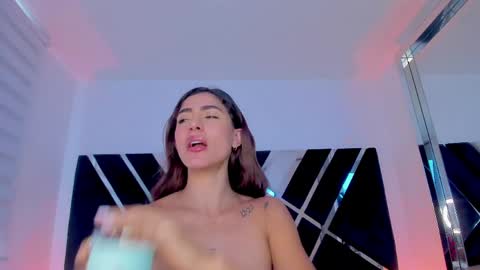 Snapshot of ava_fontana2 chatting on 05-22-26, 10:26 Ava Fontana online show from 05-22-26, 10:26