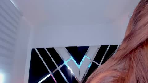 Snapshot of ava_fontana2 chatting on 05-31-26, 06:04 Ava Fontana online show from 05-31-26, 06:04