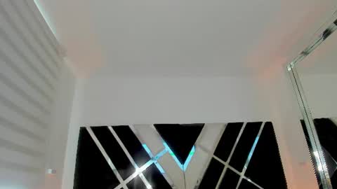 Snapshot of ava_fontana2 chatting on 07-20-26, 06:10 Ava Fontana online show from 07-20-26, 06:10