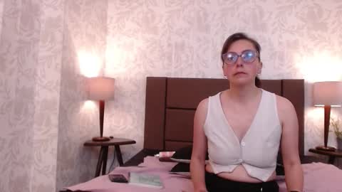 Snapshot of ava_raye chatting on 02-11-26, 08:03 Ava online show from 02-11-26, 08:03