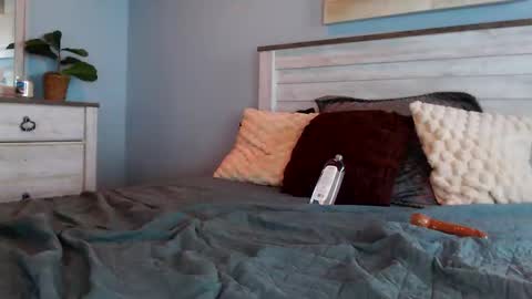 Ava Eve online show from 10-23-25, 05:44