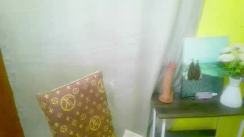 avacadaxcx online show from 12-23-25, 01:36