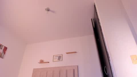 Avaline Help me reach 100 likes TRANSMISSION EVERY DAY FROM 39 PM online show from 01-20-25, 11:54