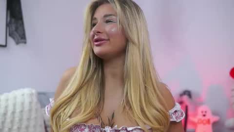 Carina online show from 10-27-25, 09:52