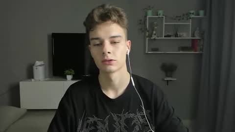 Snapshot of avegothy chatting on 01-27-25, 12:26 gothy 3 online show from 01-27-25, 12:26