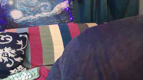 raven blue online show from 11-28-25, 04:48