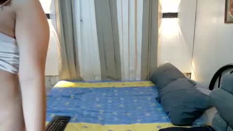 avery_7 online show from 09-19-25, 07:43