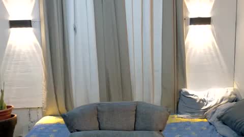 avery_7 online show from 09-28-25, 01:05