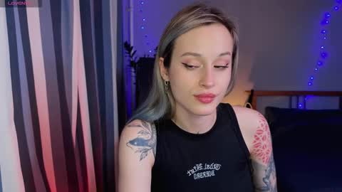 Aviva online show from 10-12-25, 05:23