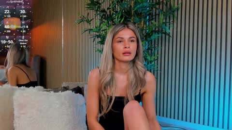 AVRILL CYRUX online show from 02-04-25, 09:28