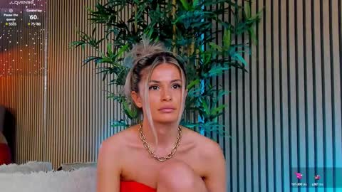 AVRILL CYRUX online show from 02-13-25, 10:02