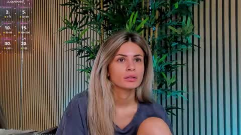 AVRILL CYRUX online show from 03-07-25, 07:19