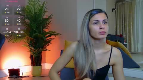 AVRILL CYRUX online show from 03-05-26, 07:48