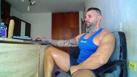 Snapshot of awerio7777 chatting on 10-17-25, 09:01 Santiago777 online show from 10-17-25, 09:01