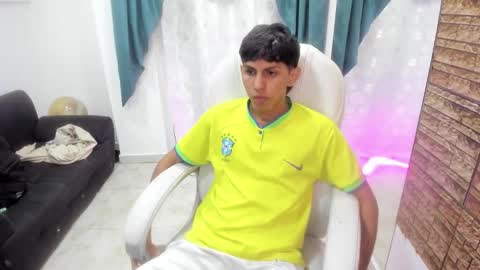 Snapshot of axeel_boy_ chatting on 10-10-25, 07:13 Axel online show from 10-10-25, 07:13