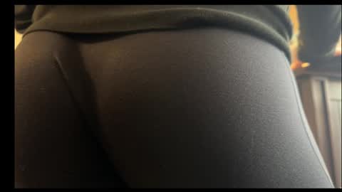 Snapshot of axel101101 chatting on 12-25-24, 06:52 Axel Palacios online show from 12-25-24, 06:52