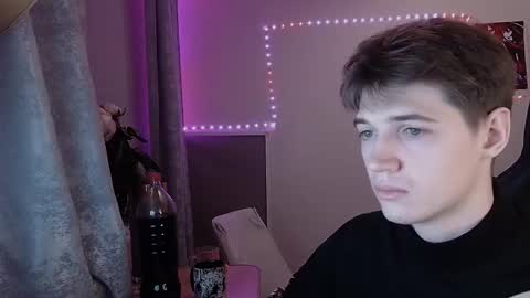 Snapshot of axel_0ne chatting on 02-01-26, 12:48 axel_0ne online show from 02-01-26, 12:48