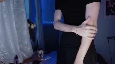 Snapshot of axel_0ne chatting on 02-06-26, 12:30 axel_0ne online show from 02-06-26, 12:30