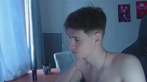 Snapshot of axel_0ne chatting on 02-21-26, 08:37 axel_0ne online show from 02-21-26, 08:37