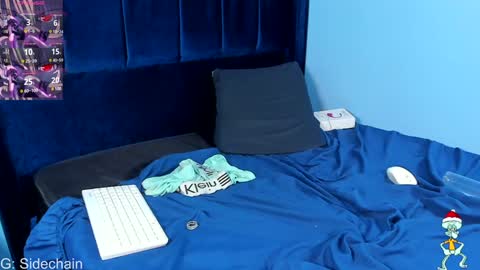 Snapshot of axel_cifer chatting on 12-12-24, 02:04 Axel cifer online show from 12-12-24, 02:04