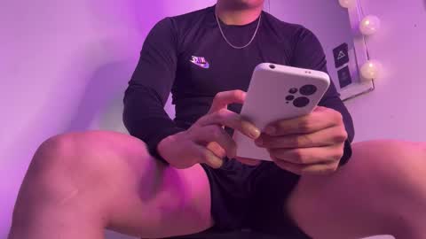 Snapshot of axel_es chatting on 02-24-26, 12:08 axel_es online show from 02-24-26, 12:08