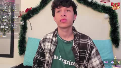 Axel Evanss online show from 12-15-24, 01:32