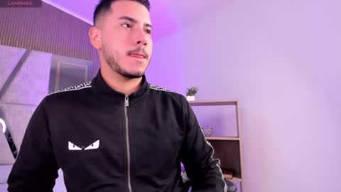 axel_grey_ online show from 01-15-26, 12:10
