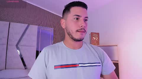 axel_grey_ online show from 01-17-26, 12:43