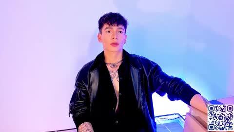 Snapshot of axel_inkshade chatting on 01-07-26, 09:50 Axel online show from 01-07-26, 09:50