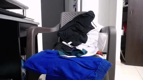 Snapshot of axel_rios_207467 chatting on 12-14-25, 07:58 axel rios online show from 12-14-25, 07:58