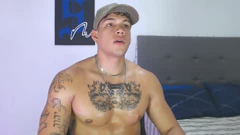 Snapshot of axel_taylor21 chatting on 12-28-24, 12:15 INDEPENDENT MODEL  online show from 12-28-24, 12:15