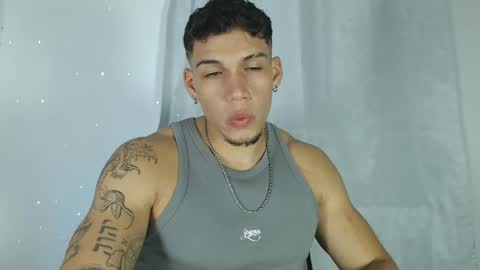 Snapshot of axel_taylor21 chatting on 01-31-25, 12:28 INDEPENDENT MODEL  online show from 01-31-25, 12:28
