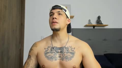 Snapshot of axel_taylor21 chatting on 10-16-25, 07:37 INDEPENDENT MODEL  online show from 10-16-25, 07:37