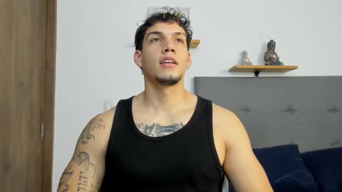 Snapshot of axel_taylor21 chatting on 10-25-25, 02:08 INDEPENDENT MODEL  online show from 10-25-25, 02:08