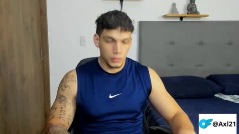 INDEPENDENT MODEL  online show from 11-16-25, 12:49