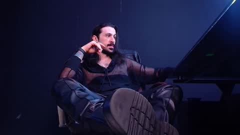 AxelColton online show from 10-16-25, 10:05