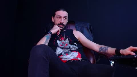 AxelColton online show from 11-02-25, 11:23