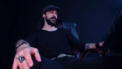 AxelColton online show from 11-30-25, 07:56