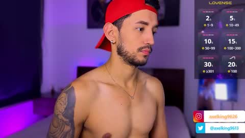 Snapshot of axelking13 chatting on 02-10-26, 10:14 Axel King online show from 02-10-26, 10:14