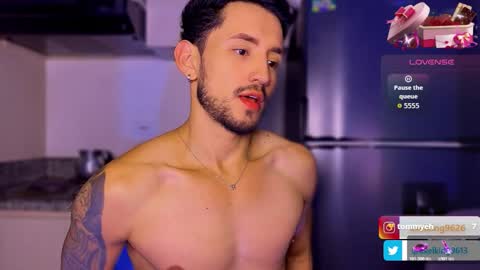 Snapshot of axelking13 chatting on 02-15-26, 12:07 Axel King online show from 02-15-26, 12:07