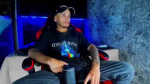 Axell Cross2 online show from 04-15-26, 02:29