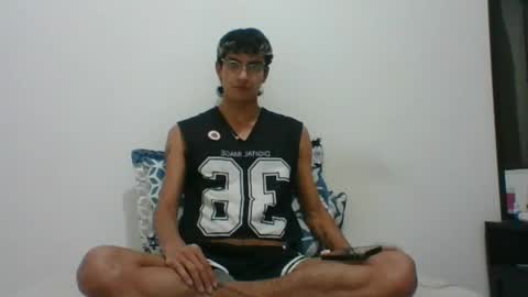 Axel  online show from 03-11-25, 02:43