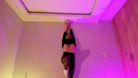 Snapshot of axellcollins chatting on 03-11-25, 01:48 im your little femboy ALEX online show from 03-11-25, 01:48